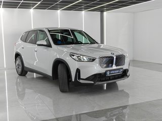 BMW iX1 2025 eDrive20d Pocos km e IVA Deducible!