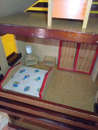 Casa de Muñecas Grande con Mobiliario