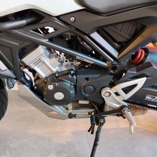 Honda CB 125R