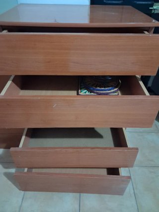 Cajonera buen estado grande de 1m de 5 cajones