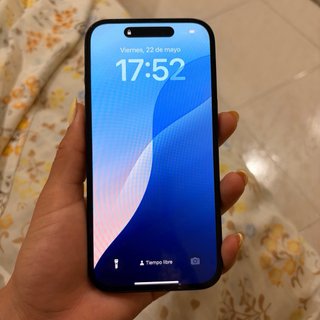 iPhone 15 Apple
