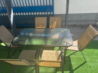 Mesa de terraza con 6 sillas