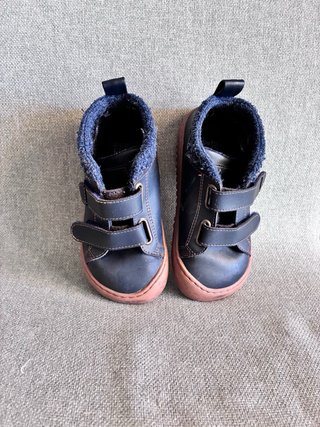 Botas y sandalias T26 Zapato Feroz
