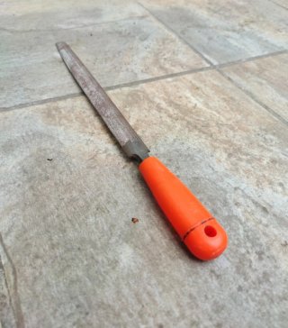 LIMA ANCHA SEMICIRCULAR, MARCA BELLOTA