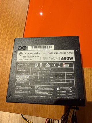 Fuente Alimentación PC Thermaltake LITEPOWER 650W