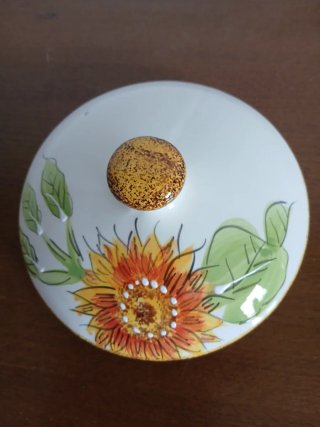 Zuppiera o centrotavola con girasoli