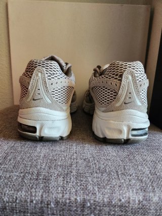 Nike Air Max Moto 2K Beige/Gris