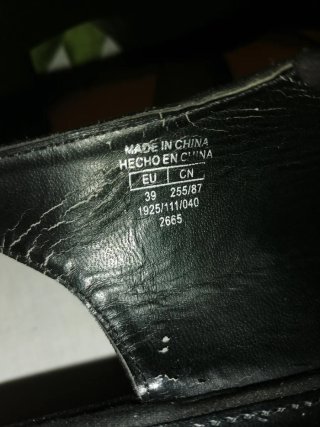 Sandalias Pull&Bear negras con flecos