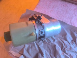 Bomba Dirección VW Polo 6R0423156A