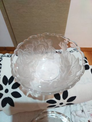 Bombonera de cristal con tapa