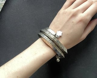 Pulsera rígida plateada vintage