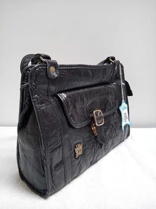 BOLSO BANDOLERA NEGRO DOS ASAS LARGAS