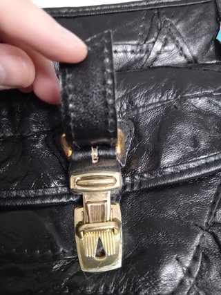 BOLSO BANDOLERA NEGRO DOS ASAS LARGAS