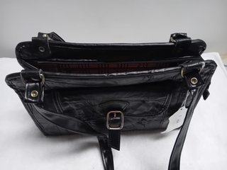 BOLSO BANDOLERA NEGRO DOS ASAS LARGAS