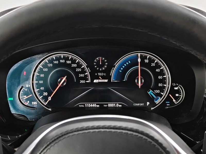 BMW Serie 5 2017, foto 6