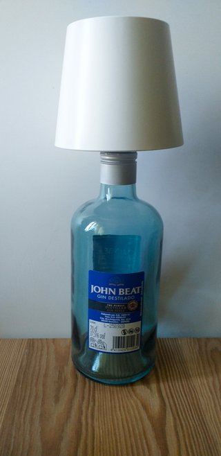 Lampara de mesa sin cables "John Beat"