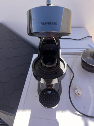 Cafetera Nespresso Cromada