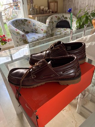 Náuticos marrones talla 41