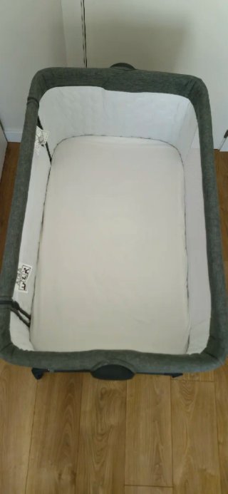 Cuna bebé colecho/viaje gris. Sin uso. Como Nueva