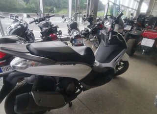 Piaggio Beverly 350 Scooter Automática