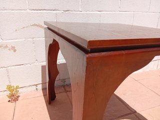 Mueble de salón y mesa de centro de madera