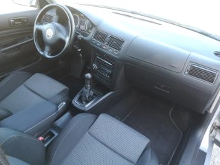 Volkswagen Golf 2003