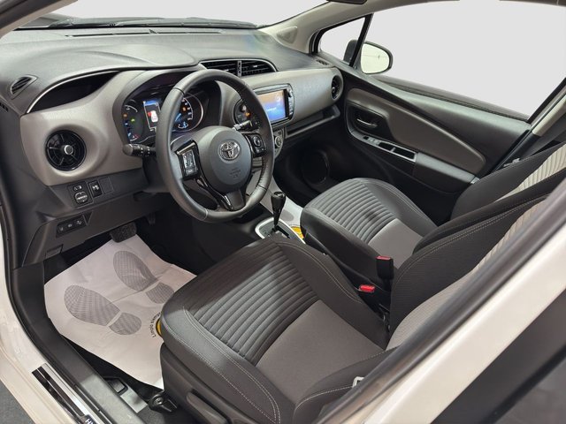 Toyota Yaris 1.5 100H / HIBRIDO / AUTOMATICO