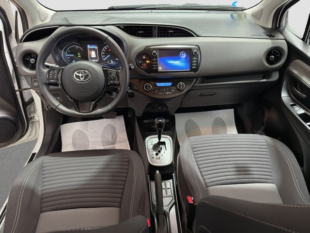 Toyota Yaris 1.5 100H / HIBRIDO / AUTOMATICO