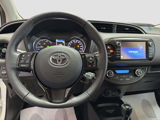 Toyota Yaris 1.5 100H / HIBRIDO / AUTOMATICO