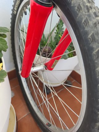 Bicicleta Rockrider Talla M Blanca y Roja
