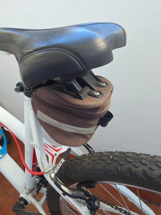Bicicleta Rockrider Talla M Blanca y Roja