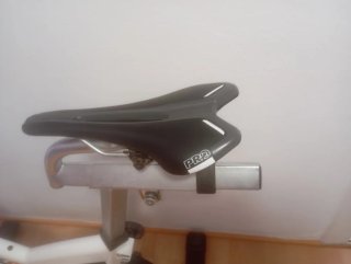 Bicicleta Spinning Vixxon Blanca y Roja