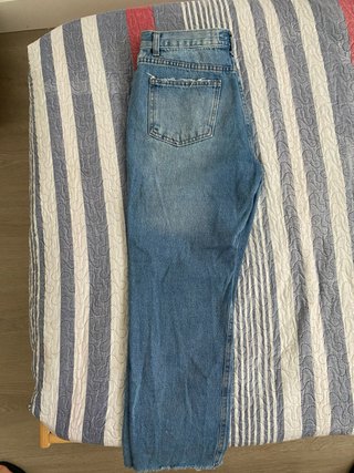 Jeans vaqueros desgastados