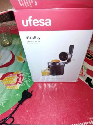 Exprimidor Ufesa Vitality Negro