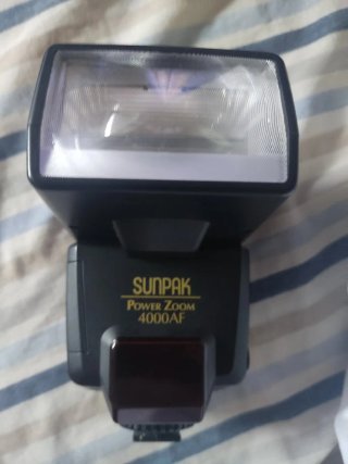Flash Sunpak Power Zoom 4000AF per Nikon