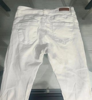 (S) Pantalón vaquero blanco