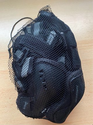 Casco Oxelo Negro con Diseño Rosa y protecciones