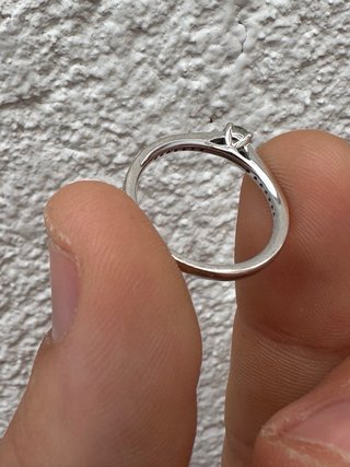 Anillo de compromiso oro blanco con diamantes 18k