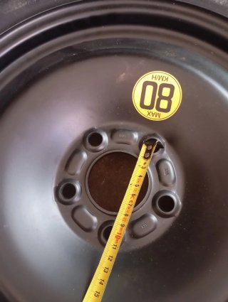 Rueda de repuesto coche 80km/h