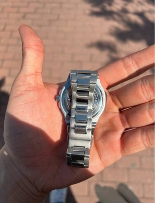 -Reloj de acero esfera negra