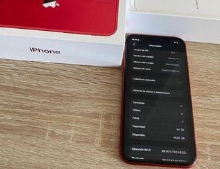 iPhone 11 Rojo 64GB + Powerbank y Cargador nuevos