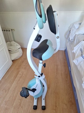 Bicicleta Estática Fitness plegable