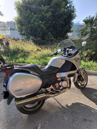 Honda Deauville 700 ABS Plata
