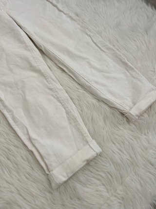 Pantalones blancos Stradivarius