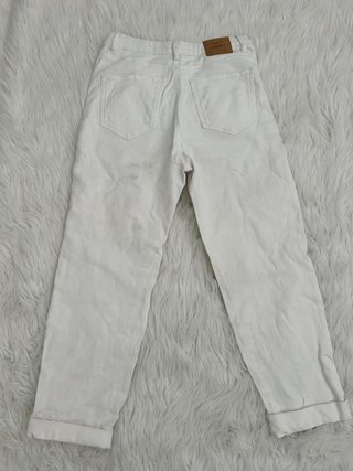 Pantalones blancos Stradivarius