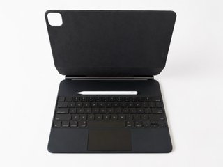 iPad Pro 12.9 1TB + Funda Teclado y Lápiz