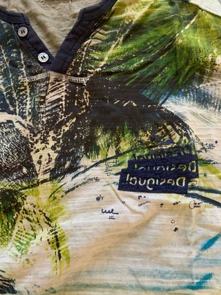 Camiseta Desigual Estampado Tropical
