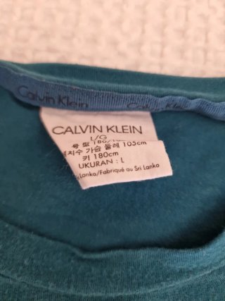 Camiseta Calvin Klein manga larga color verde azul