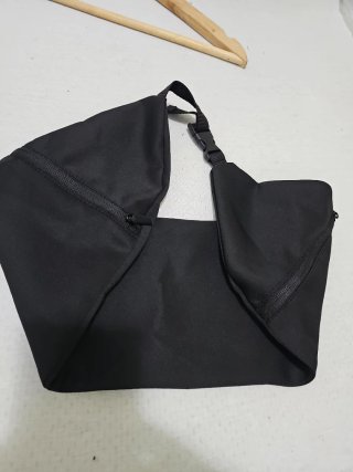 Riñonera de viaje o deporte negra