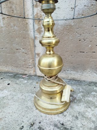 Lámpara de latón estilo vintage